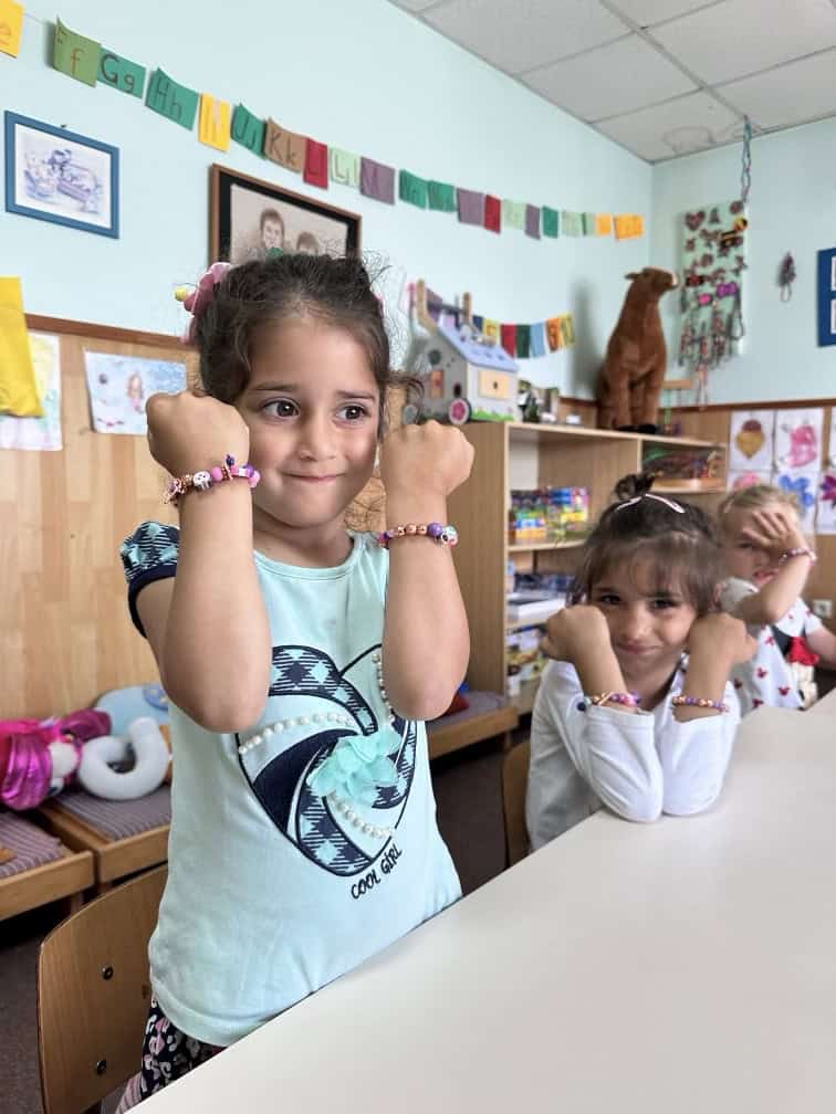 Kinder brauchen warme, fröhliche Badezimmer